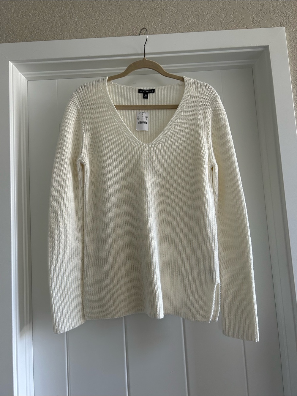 Cream Vneck ribbed sweater